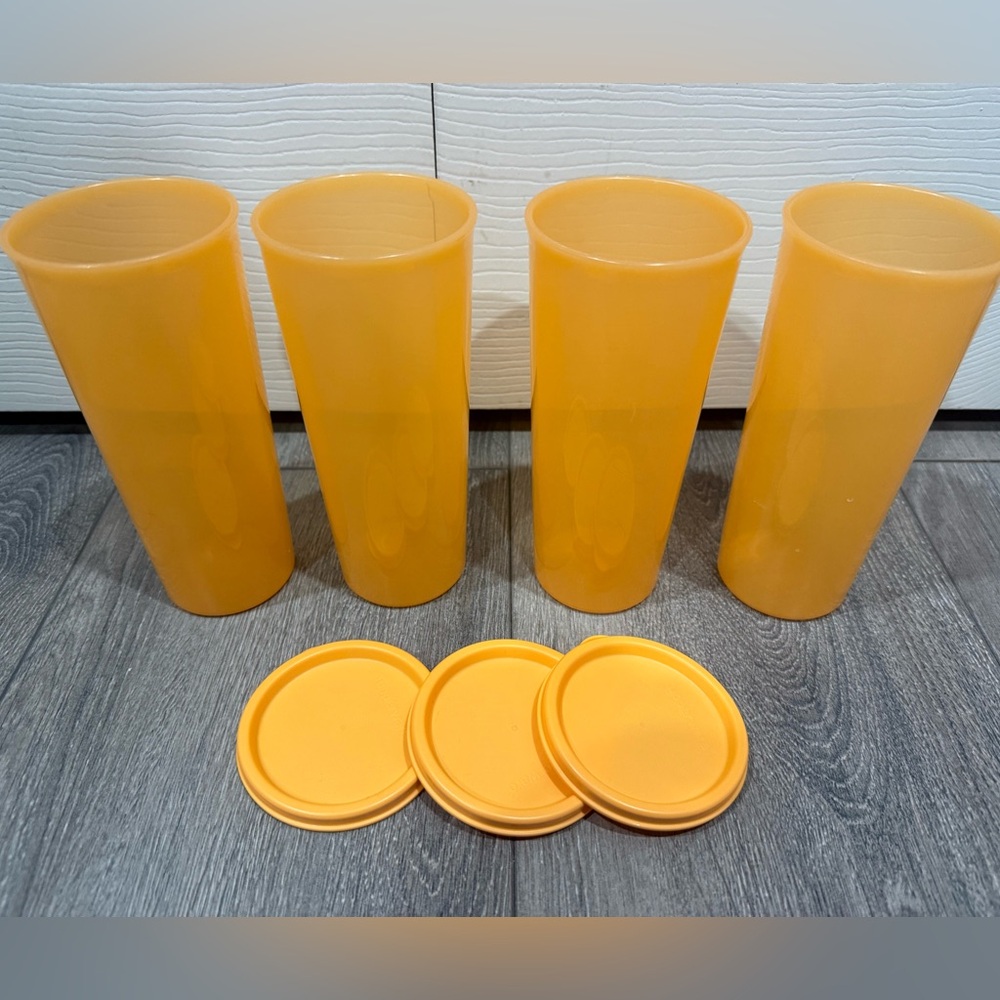 Tupperware 16oz Straight-Sided Orange Tumblers